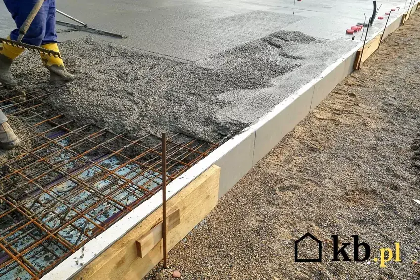 Ile betonu na fundamenty domu 150 m²? Obliczenia, porady i przykłady