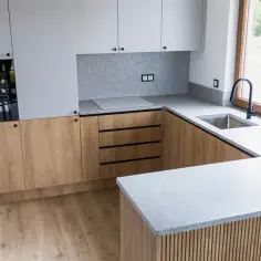 Meble laminowane czy lakierowane – poznaj zalety i wady obu opcji