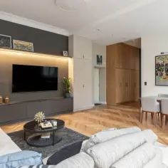 Co na ściany w salonie? Inspiracje i pomysły na dekorację ścian